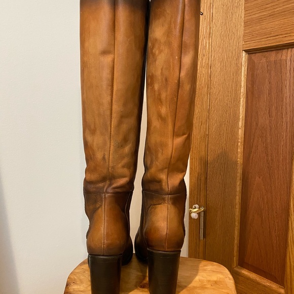 Brand new Free Bird Boots. Never worn. True to size - Picture 3 of 4